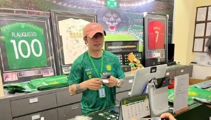 MK体育-张稀哲在间歇期暂时离开国安队！再次以新身份公开亮相，赢得点赞